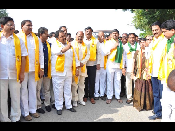 బస్సుయాత్ర
