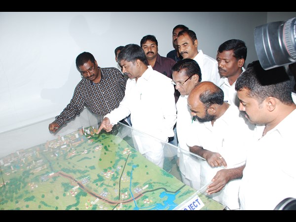 కృష్ణా మూడోదశ పనులను పరిశీలించిన మంత్రి పద్మారావు