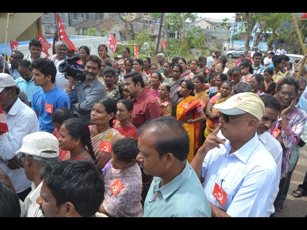 పెట్టుబడుల ఉపసంహరణపై...