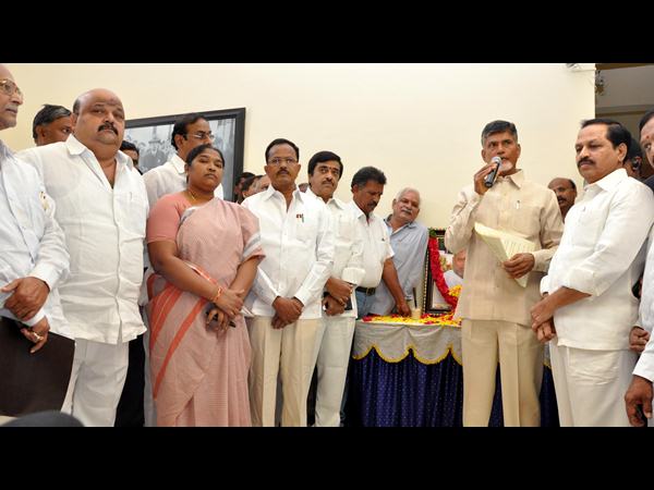 ఎర్రన్న