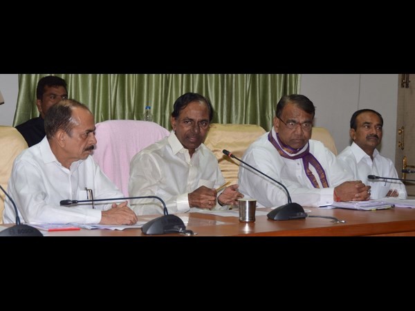 కేసీఆర్ సమీక్ష