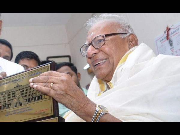 మాజీ జడ్జి జస్టిస్ వీఆర్ కృష్ణ అయ్యర్ కన్నుమూత