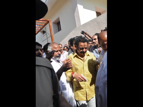 హరికృష్ణ