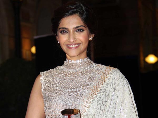 Sonam Kapoor: Women are generally not safe in Delhi as compared to Mumbai Sonam Kapoor: Women are generally not safe in Delhi as compared to Mumbai