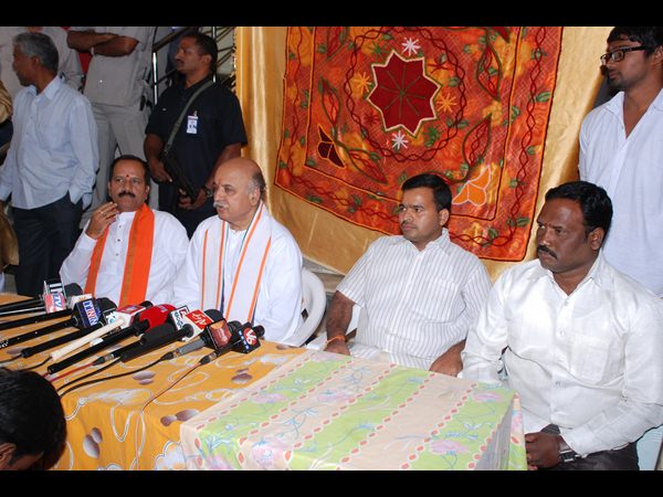 ప్రవీణ్ తొగాడియా
