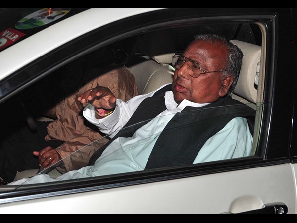 V Hanumantha Rao praised Ramoji Rao for OM City V Hanumantha Rao praised Ramoji Rao for OM City