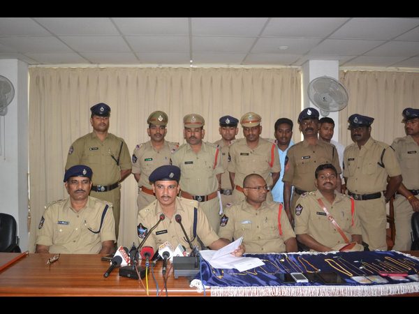 వివరాలు వెల్లడిస్తూ..