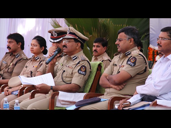 ఫ్రెండ్లీ పోలీసింగ్