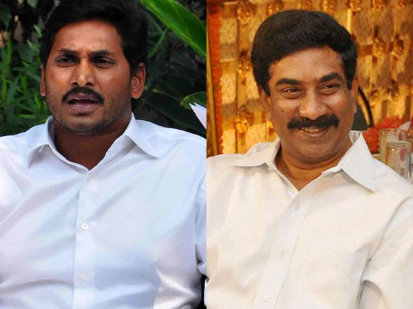 YSR Congress serves notices to Andhrajyothy MD YSR Congress serves notices to Andhrajyothy MD