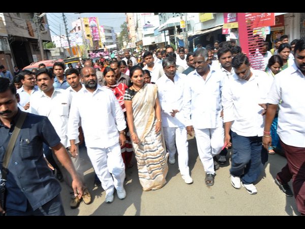 కవిత ప్రచారం