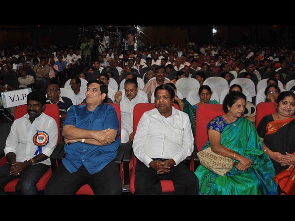 రాజేశ్వరికి అవార్డు