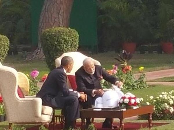 Walk, talk and tea, PM Modi, President Obama make it special at Hyderabad House Walk, talk and tea, PM Modi, President Obama make it special at Hyderabad House