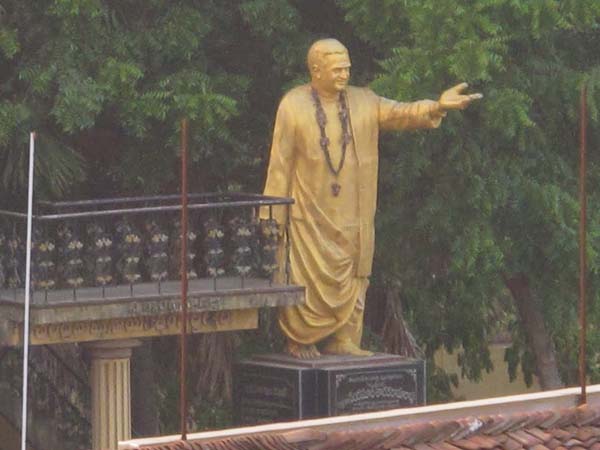 NTR statue plan draws flak NTR statue plan draws flak
