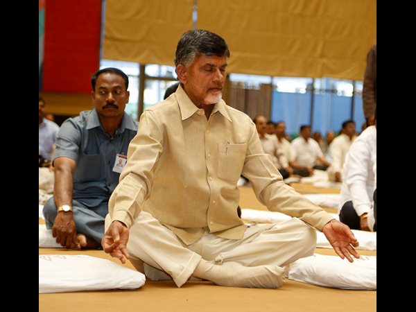 యోగా క్లాసులు