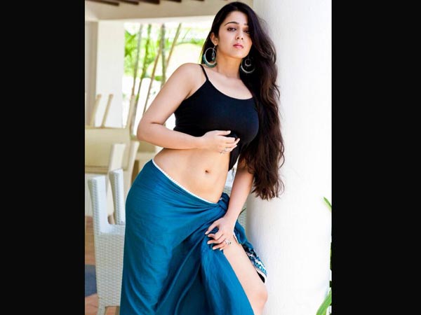 Guest misbehaves with Heroine Guest misbehaves with Heroine