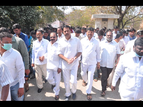 ఛాతి ఆసుపత్రిలో తెలంగాణ టీడీపీ నేతలు