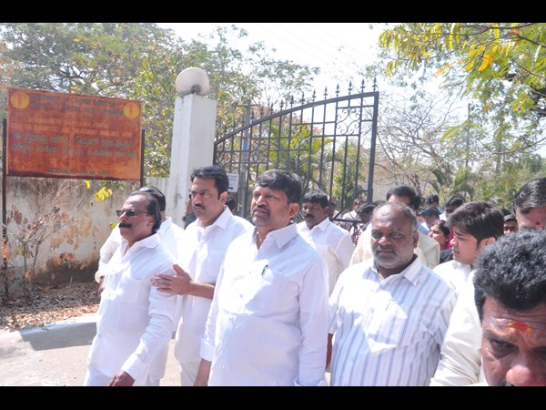 ఛాతి ఆసుపత్రిలో తెలంగాణ టీడీపీ నేతలు