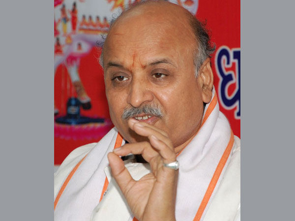 VHP leader Praveen Togadia banned from entering Bengaluru between February 5 to 10 VHP leader Praveen Togadia banned from entering Bengaluru between February 5 to 10