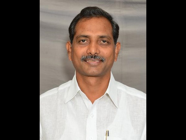 YSR Congress MLA shifteing to Hyderabad YSR Congress MLA shifteing to Hyderabad