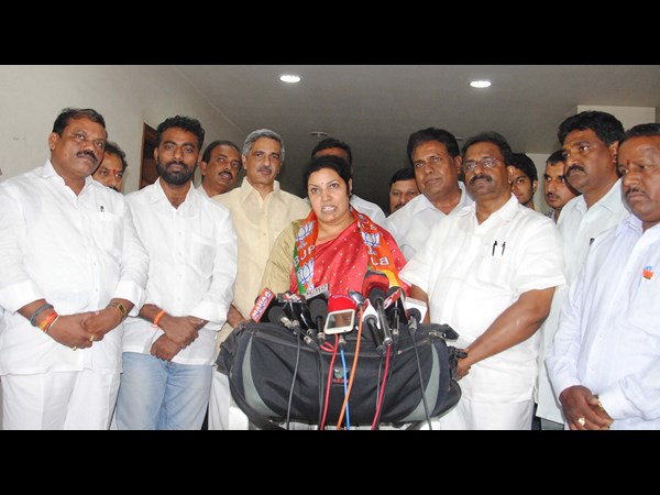 india will be on top is modi's vision says purandeswari india will be on top is modi's vision says purandeswari