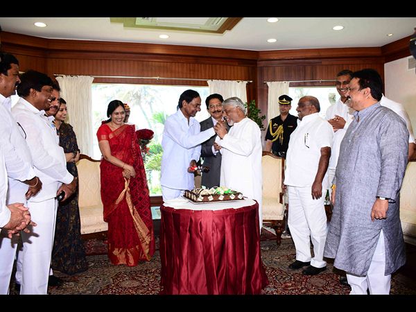 కేసీఆర్