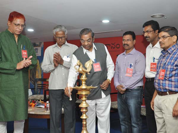 Poets should play historic role: N Gopi Poets should play historic role: N Gopi
