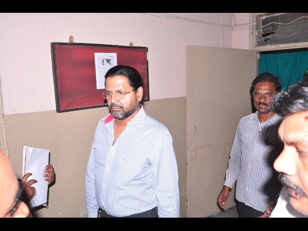 Deccan chranicle chairman Venkatrami Reddy in CBI custody Deccan chranicle chairman Venkatrami Reddy in CBI custody