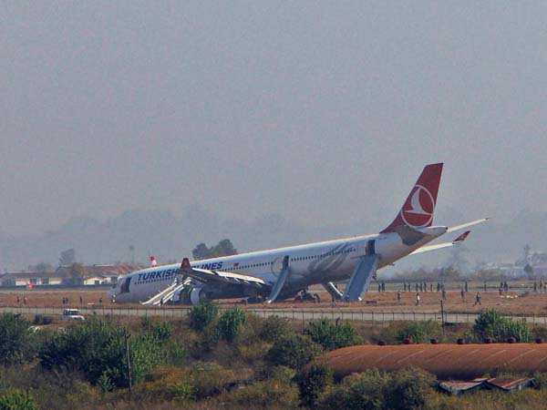 Turkish Airlines plane crash-lands in Nepal Turkish Airlines plane crash-lands in Nepal