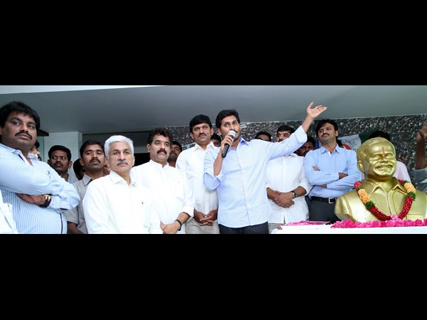 YS Jagan condemns Seshachalam encounter YS Jagan condemns Seshachalam encounter