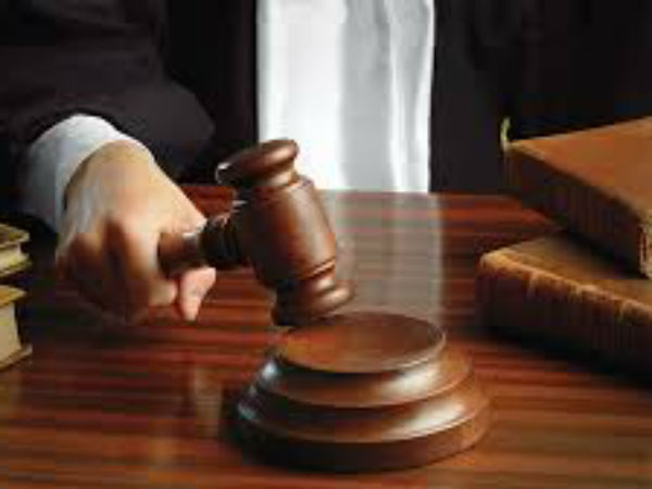 Cellphone rings in HC, officer fined Cellphone rings in HC, officer fined