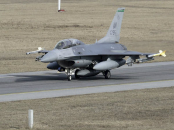 Indonesian Fighter Jet Catches Fire on Runway, Pilot Jumps to Safety Indonesian Fighter Jet Catches Fire on Runway, Pilot Jumps to Safety