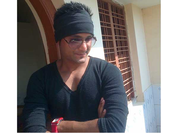 A man trapped a b tech girl in Hyderabad A man trapped a b tech girl in Hyderabad