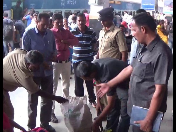 బాంబు బెదిరింపు