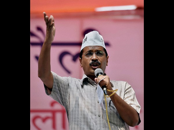 'Why Are Our Wives, Children Being Targeted?' Arvind Kejriwal defends AAP's Kumar Vishwas 'Why Are Our Wives, Children Being Targeted?' Arvind Kejriwal defends AAP's Kumar Vishwas