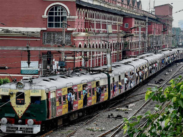 Blast in Kolkata injures 17- Incident due to internal scuffle Blast in Kolkata injures 17- Incident due to internal scuffle