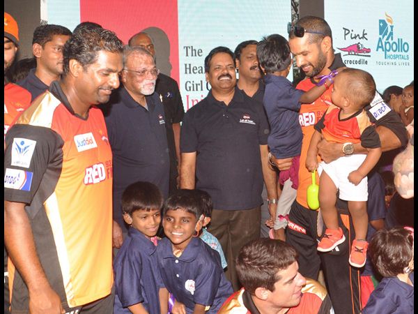 సన్రైజర్స్ టీం సందడి