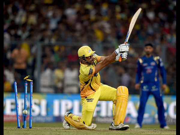 ధోనీ క్లీన్ బౌల్డ్