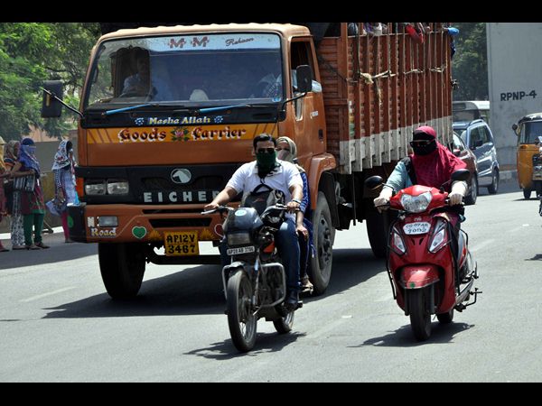 టూవీలర్ మీద...