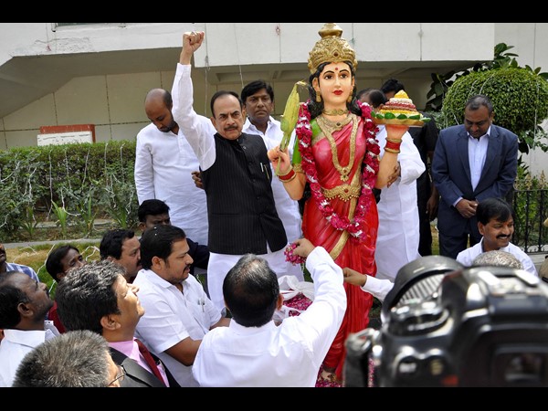 వేడుకలు