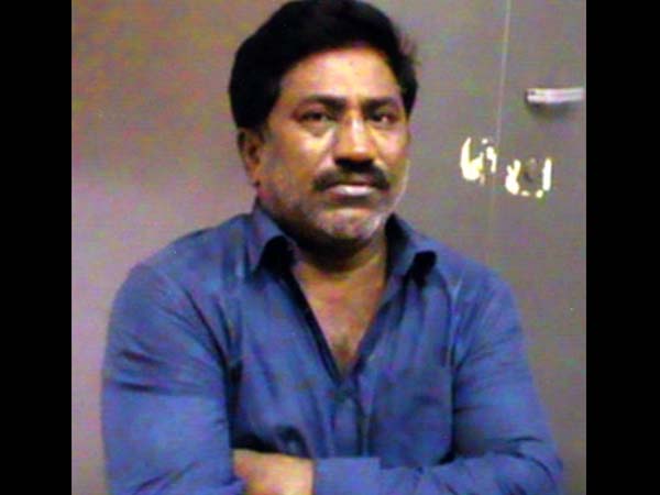 AP police team leaves for Mauritius to bring Gangi Reddy AP police team leaves for Mauritius to bring Gangi Reddy