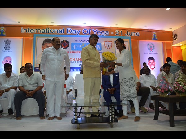 'ఫోర్త్ లయన్'ను ప్రారంభించిన బాబు: బ్రాండ్ అంబాసిడర్గా సాయి కుమార్