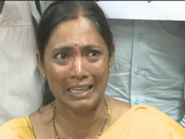 Attack on Vanajakshi: Revenue staff protest Attack on Vanajakshi: Revenue staff protest