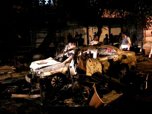 Car Bomb Kills at Lest 6 people in Iraq Car Bomb Kills at Lest 6 people in Iraq
