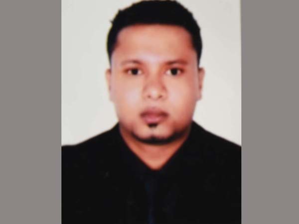 Man falls from hotel window, dies on spot Man falls from hotel window, dies on spot