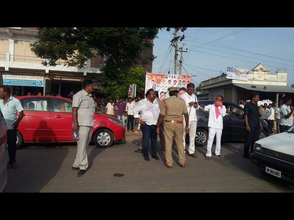 మంత్రులు హరీశ్, ఈటెల