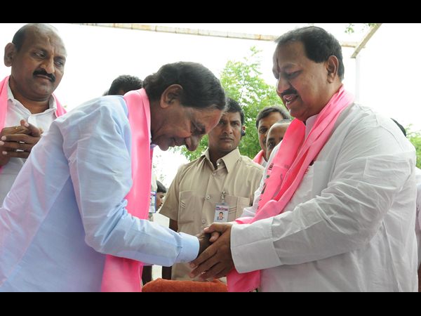 Image result for kcr and d srinivas