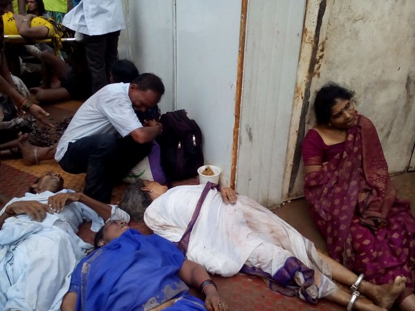 AP ministers see conspiracy behind Rajamundry stampede AP ministers see conspiracy behind Rajamundry stampede
