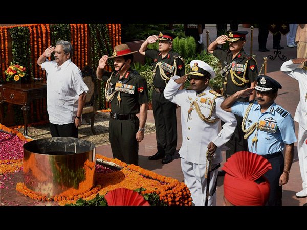 Prime Minister Narendra Modi Pays Tribute to Kargil Martyrs Prime Minister Narendra Modi Pays Tribute to Kargil Martyrs