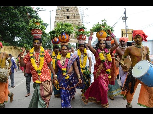 బోనాలు