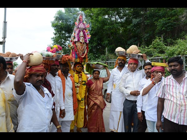 బోనాలు